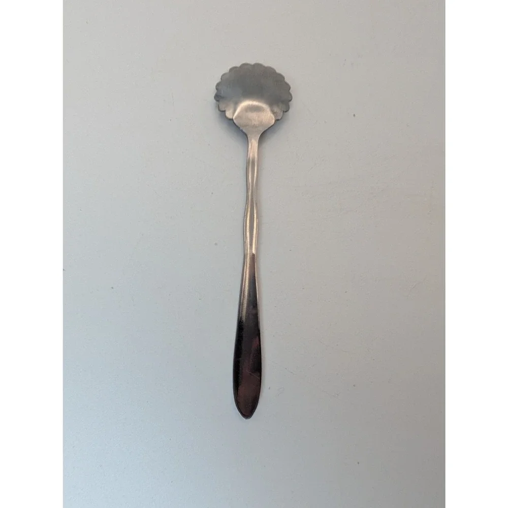 Vintage Silver Tone Sunflower Tea Spoon Twisted Handle Floral Scalloped Bowl